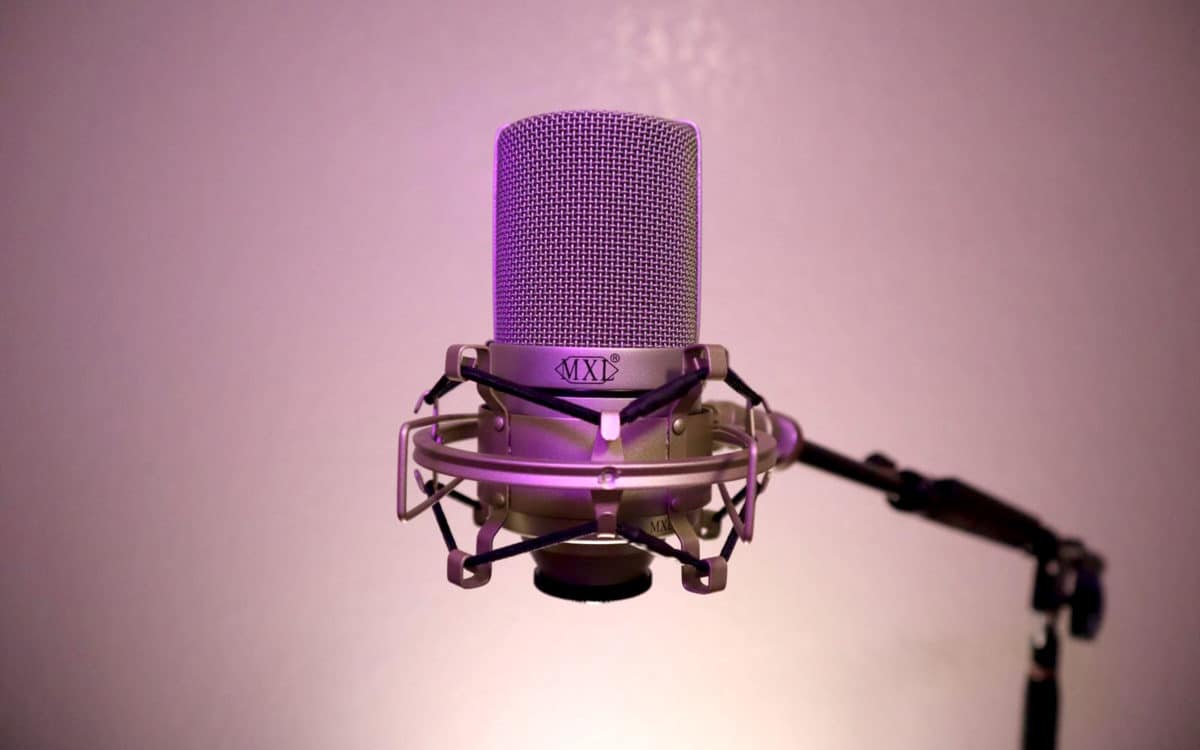 best microphones for podcasting using ringr