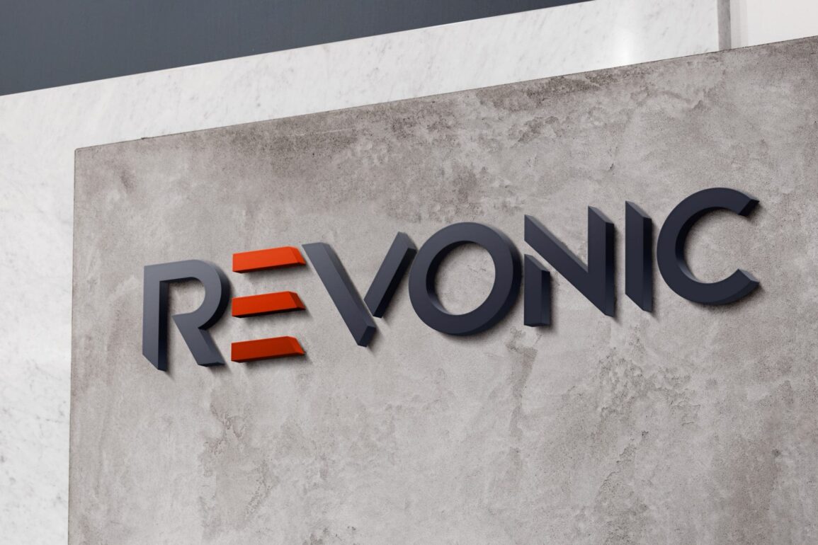 Revonic Branding